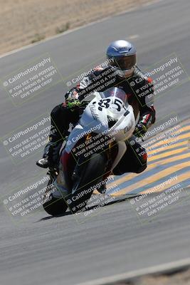 media/Apr-09-2023-SoCal Trackdays (Sun) [[333f347954]]/Turn 10 (115pm)/